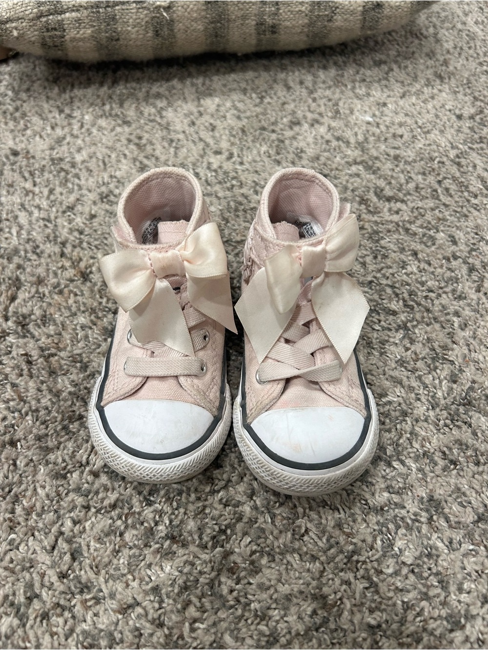 Converse Chuck Taylor High Top Bow Sneakers - Toddler Size 5